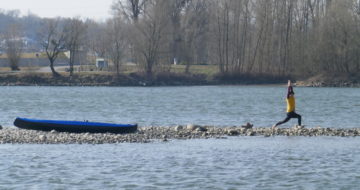 Yoga im Fluss / Yoga in the river